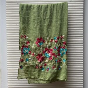 Embroidered Green Floral Scarf Soft Great Condition